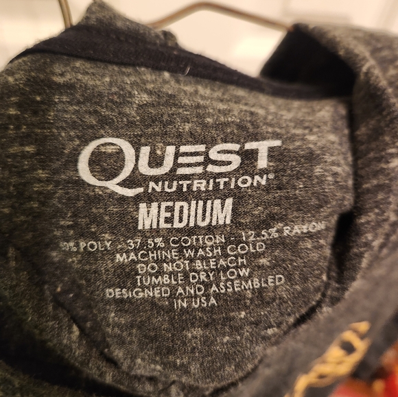 Quest Nutrition hoodie / long sleeve tee shirt / sweatshirt women's medium - Picture 8 of 8
